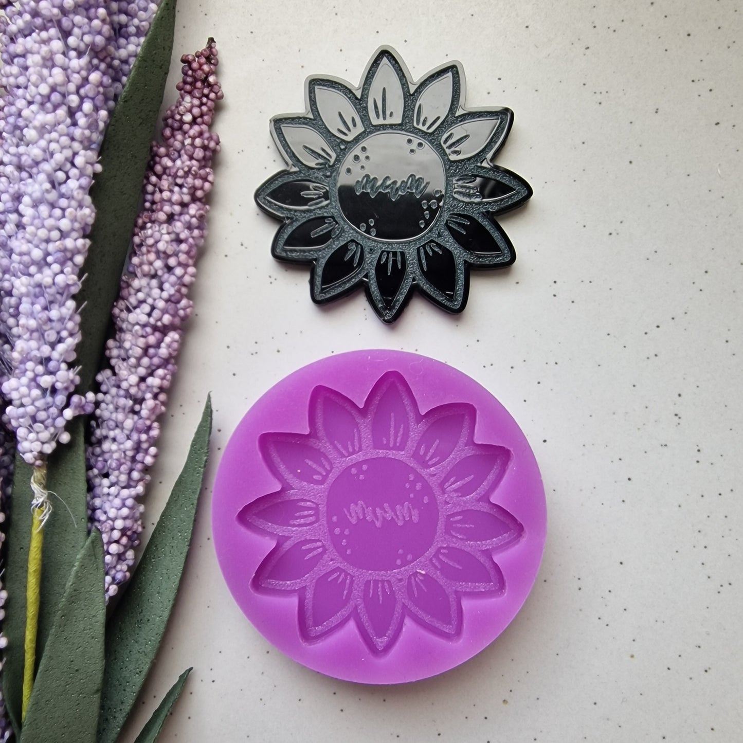 Resin keychain mold - 45mm sunflower mum mother's day mold