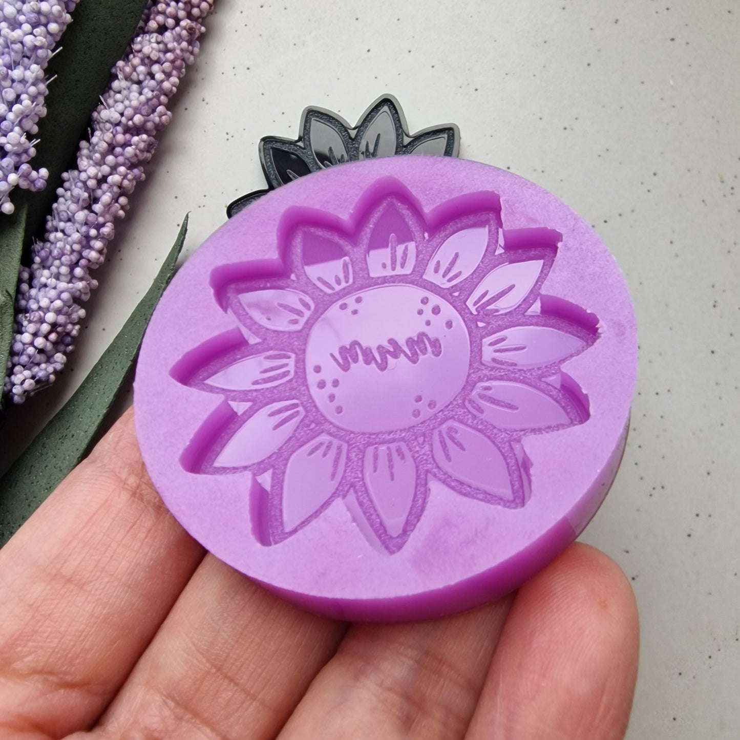 Resin keychain mold - 45mm sunflower mum mother's day mold