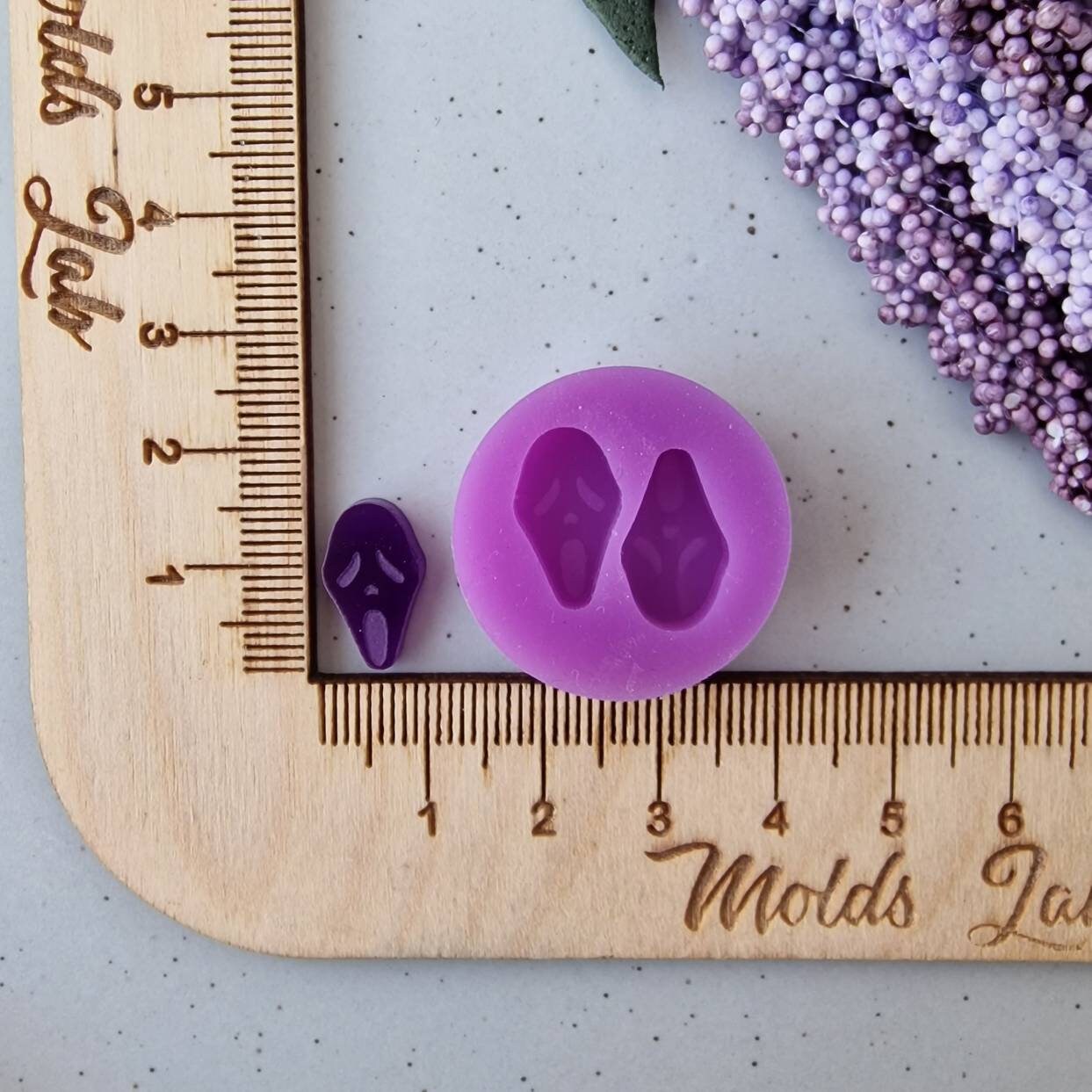 Stud earring resin mold - 15mm Halloween scream mask silicone mold