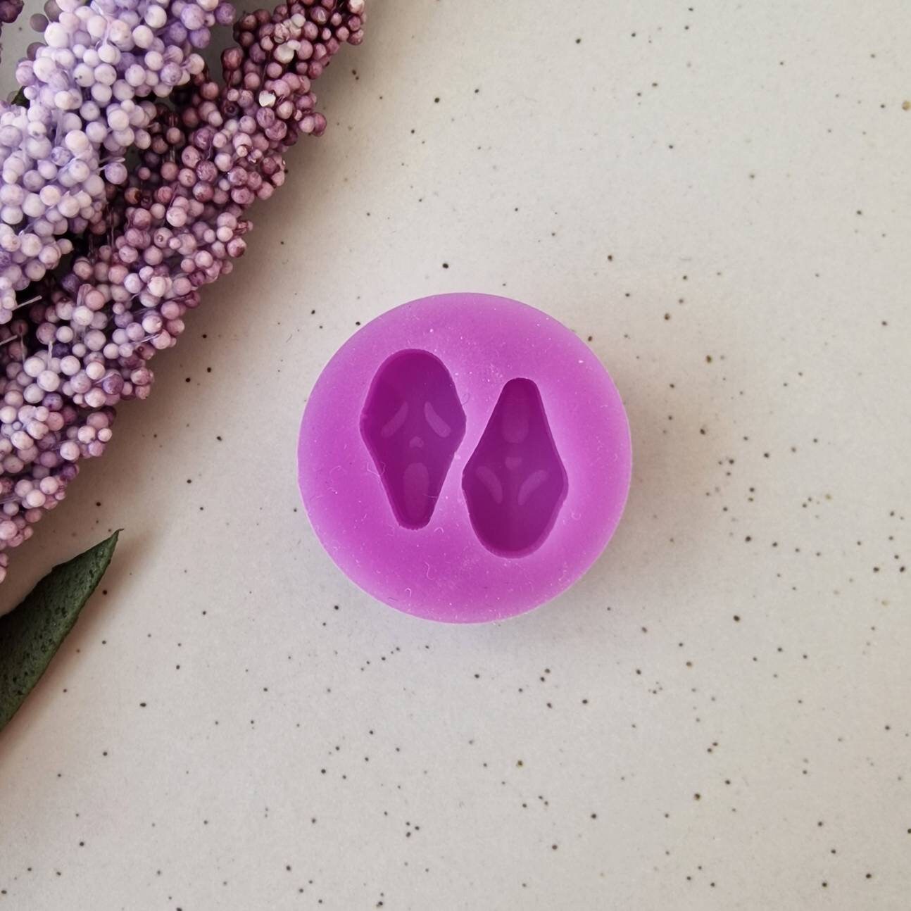 Stud earring resin mold - 15mm Halloween scream mask silicone mold