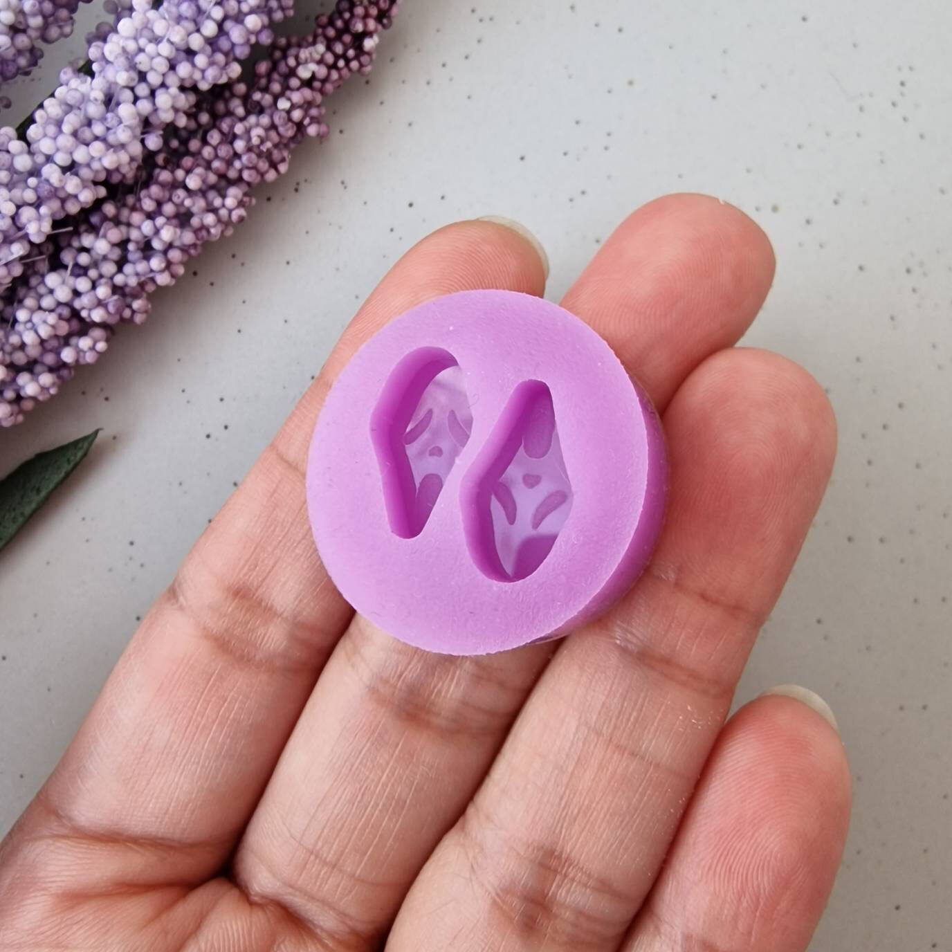 Stud earring resin mold - 15mm Halloween scream mask silicone mold